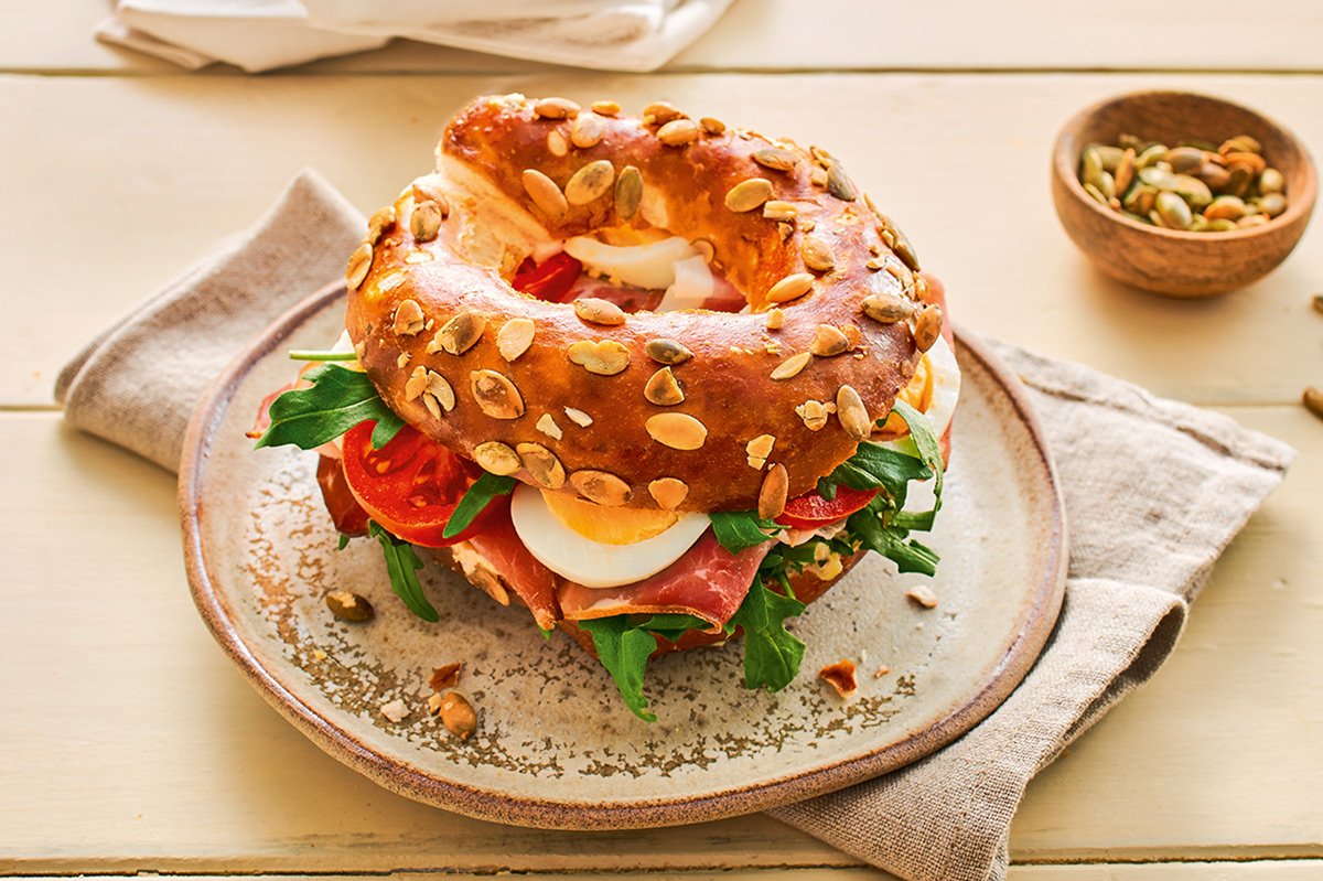 Laugenkringel mit Kürbiskernen