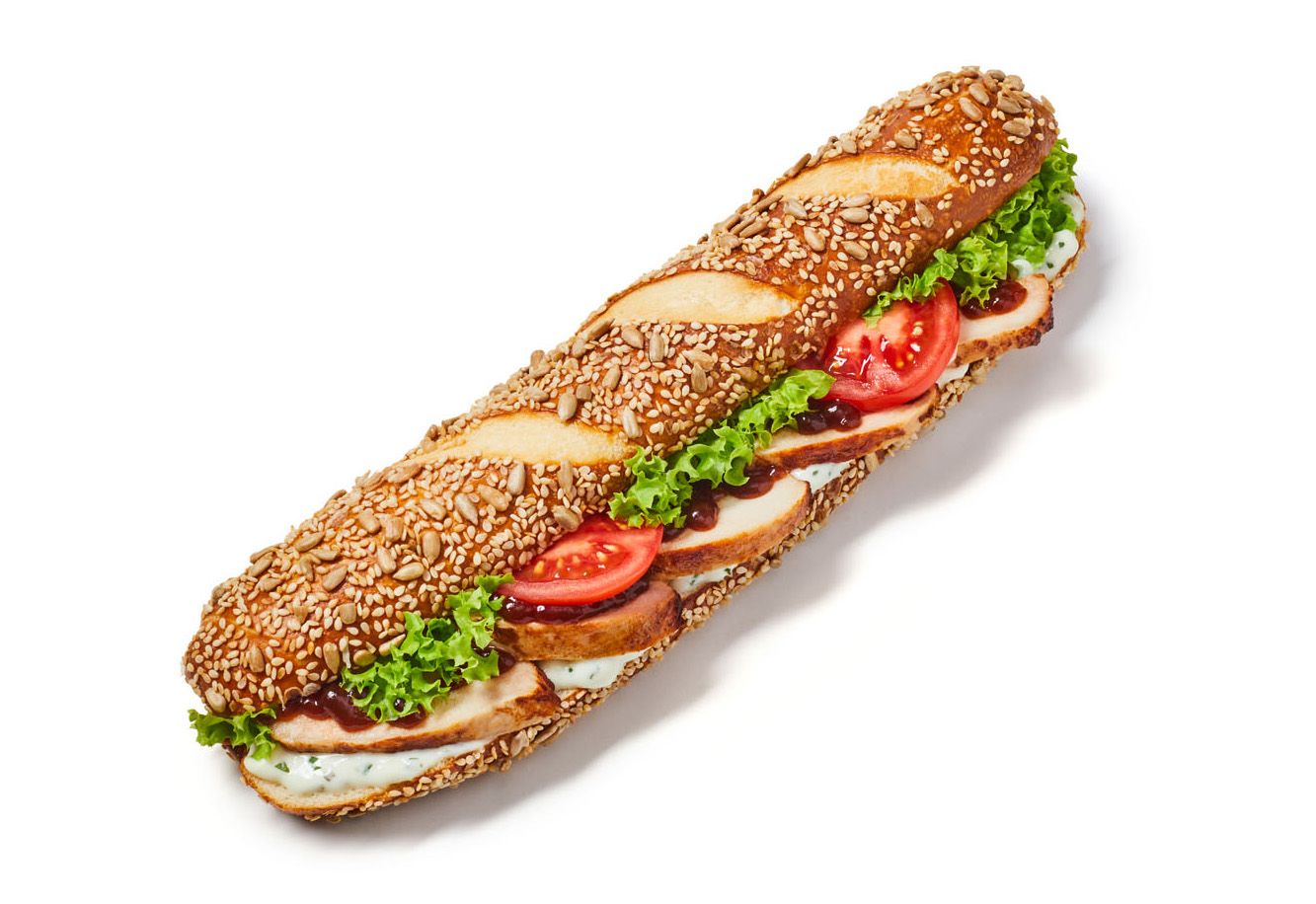 (Saaten-) Laugenbaguette mit Hähnchenbrust